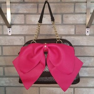 Betsey Johnson Bow-Nanza Shoulder bag